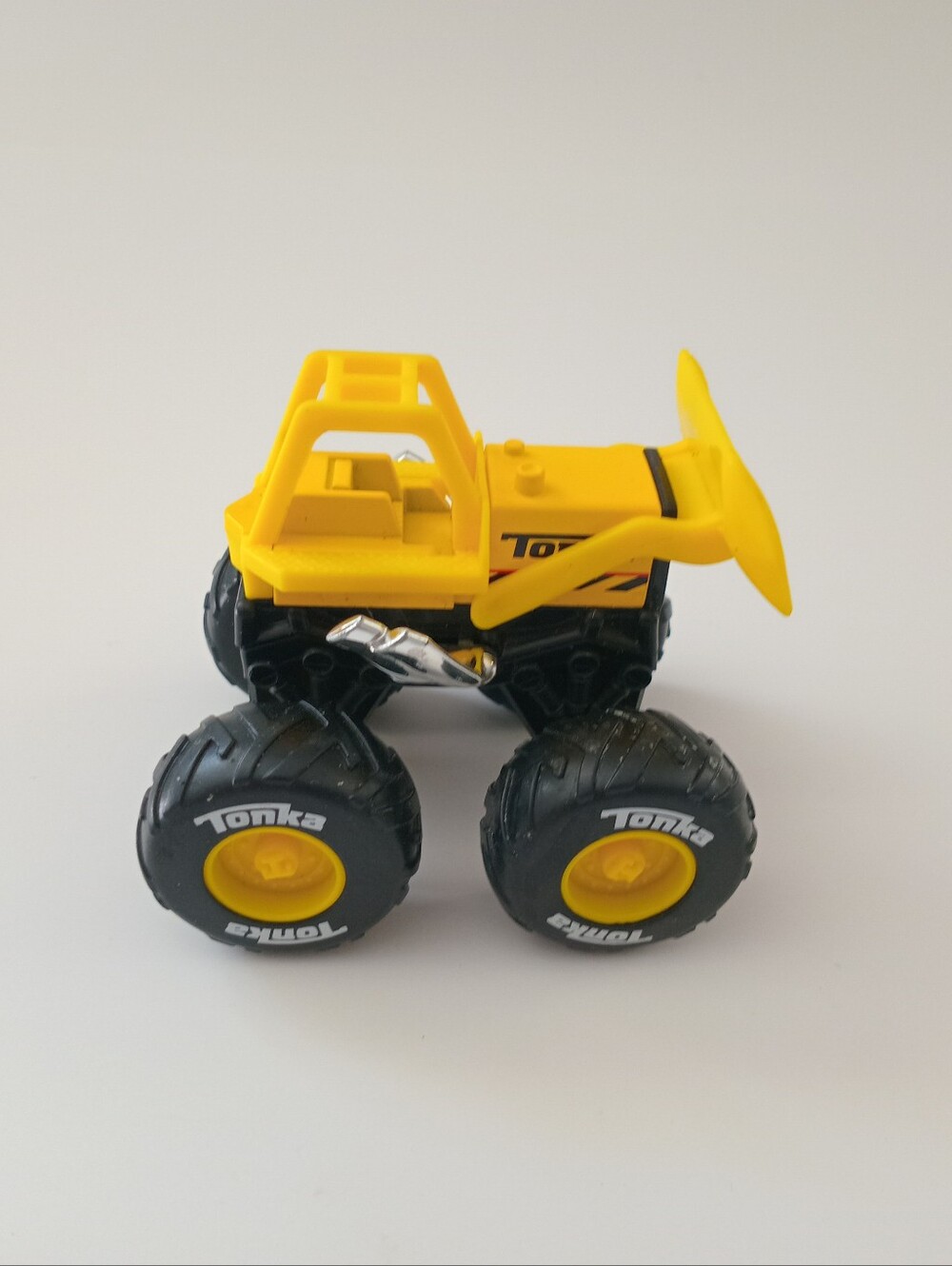 Tonka Monster Truck Bulldozer Construction Vehicle Yellow Toy